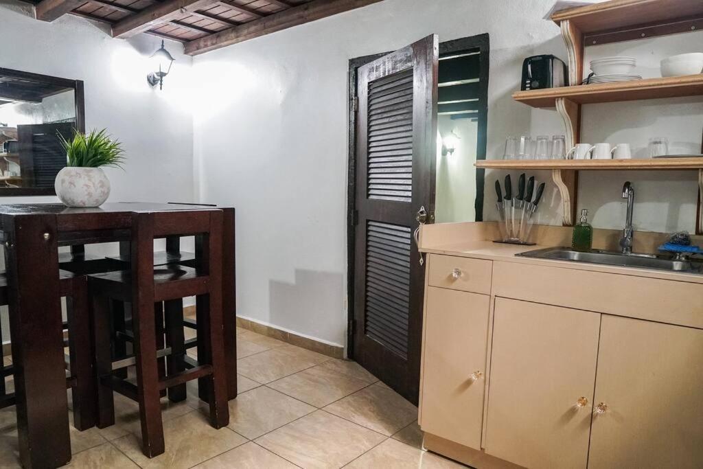 Rustic Peaceful Apt In Old For Group Apartamento